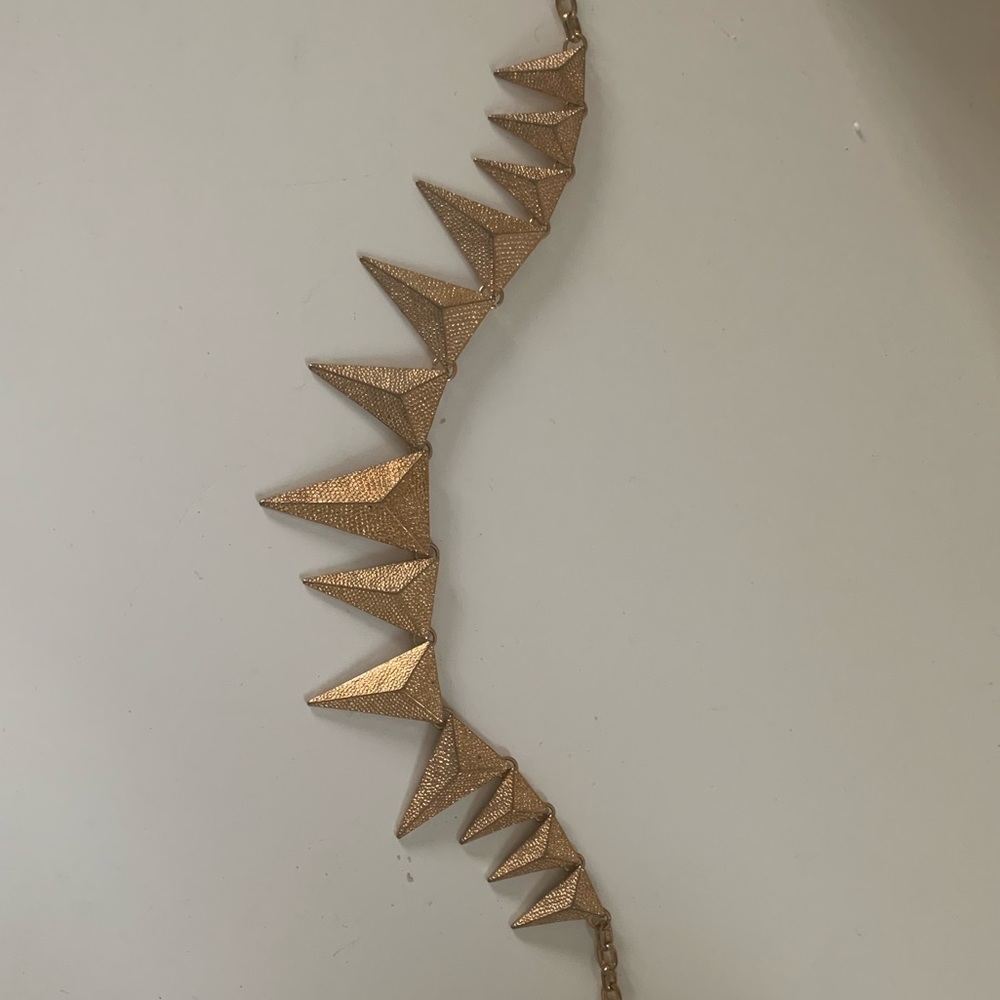 Costume gold necklace